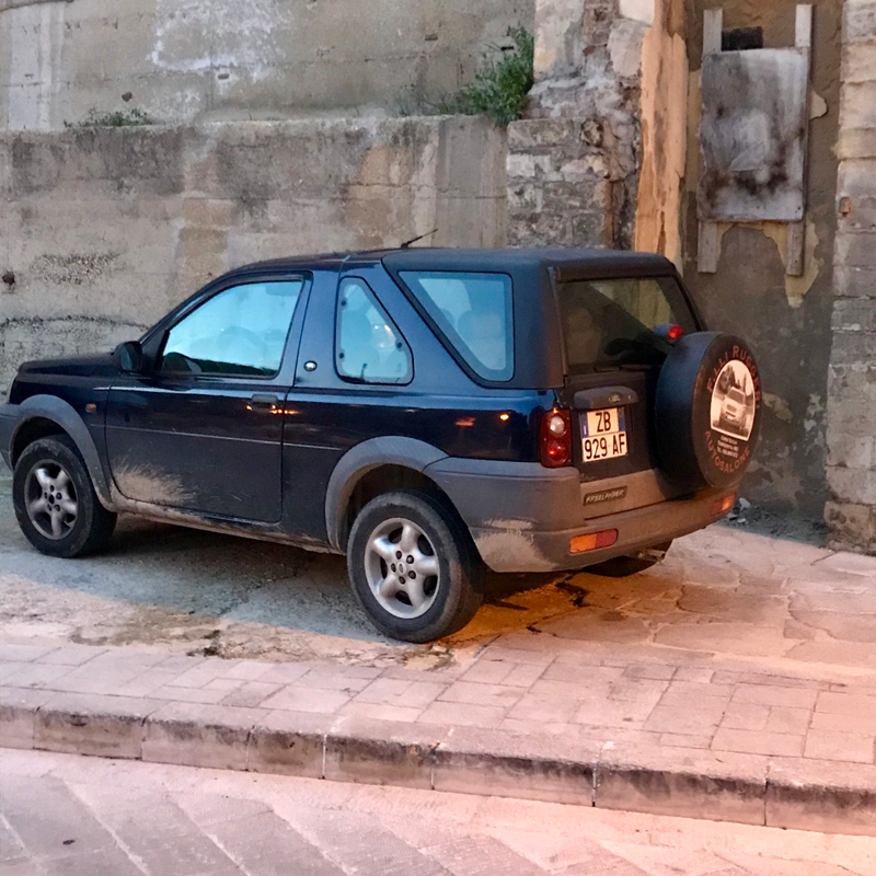 A Land Rover Freelander with a removable rear, which I suspect is the only way to enjoy a Freelander.